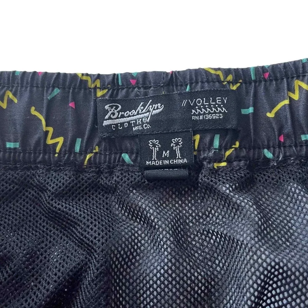 Brooklyn Cloth Volley Shorts Mens Medium‎ Swim Trunks 90s Abstract Pattern